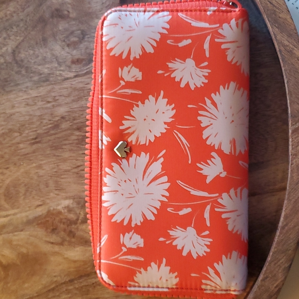 NWT  Kate Spade wallet